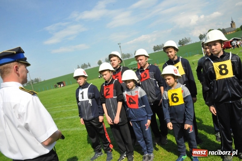 Zdjęcie w galerii na portalu naszraciborz.pl: Trzy razy Krzanowice. Gminne zawody sportowo-pożarnicze w Pietraszynie [FOTO i WIDEO] wiadomości z regionu
