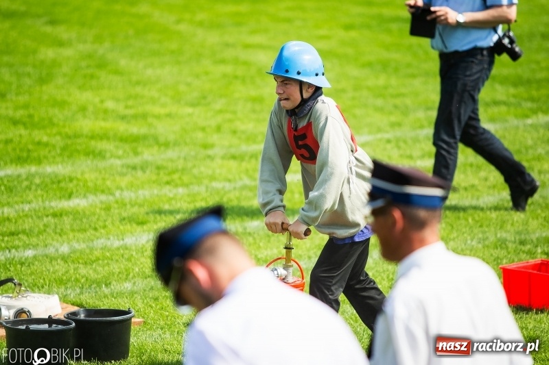 Zdjęcie w galerii na portalu naszraciborz.pl: Trzy razy Krzanowice. Gminne zawody sportowo-pożarnicze w Pietraszynie [FOTO i WIDEO] wiadomości z regionu