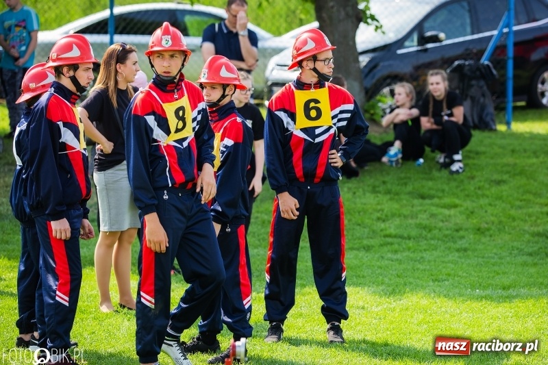 Zdjęcie w galerii na portalu naszraciborz.pl: Trzy razy Krzanowice. Gminne zawody sportowo-pożarnicze w Pietraszynie [FOTO i WIDEO] wiadomości z regionu
