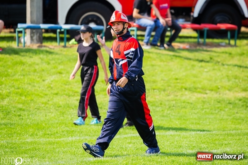 Zdjęcie w galerii na portalu naszraciborz.pl: Trzy razy Krzanowice. Gminne zawody sportowo-pożarnicze w Pietraszynie [FOTO i WIDEO] wiadomości z regionu