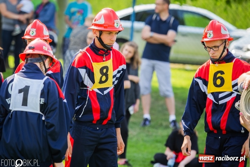 Zdjęcie w galerii na portalu naszraciborz.pl: Trzy razy Krzanowice. Gminne zawody sportowo-pożarnicze w Pietraszynie [FOTO i WIDEO] wiadomości z regionu