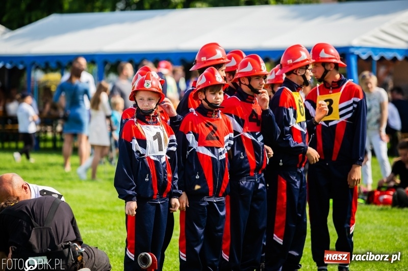 Zdjęcie w galerii na portalu naszraciborz.pl: Trzy razy Krzanowice. Gminne zawody sportowo-pożarnicze w Pietraszynie [FOTO i WIDEO] wiadomości z regionu