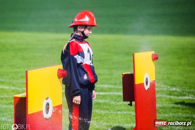 Zdjęcie w galerii na portalu naszraciborz.pl: Trzy razy Krzanowice. Gminne zawody sportowo-pożarnicze w Pietraszynie [FOTO i WIDEO] wiadomości z regionu