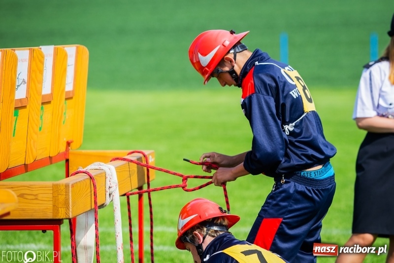 Zdjęcie w galerii na portalu naszraciborz.pl: Trzy razy Krzanowice. Gminne zawody sportowo-pożarnicze w Pietraszynie [FOTO i WIDEO] wiadomości z regionu