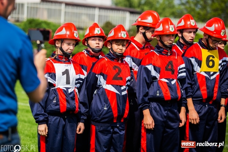 Zdjęcie w galerii na portalu naszraciborz.pl: Trzy razy Krzanowice. Gminne zawody sportowo-pożarnicze w Pietraszynie [FOTO i WIDEO] wiadomości z regionu