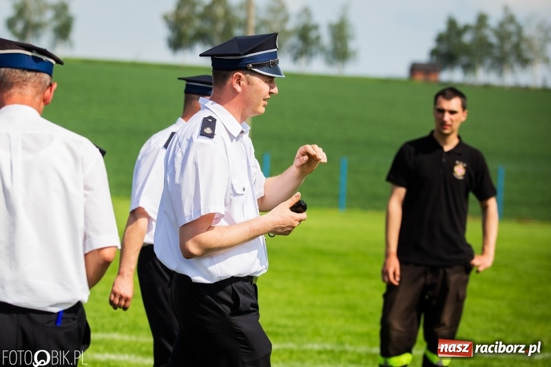 Zdjęcie w galerii na portalu naszraciborz.pl: Trzy razy Krzanowice. Gminne zawody sportowo-pożarnicze w Pietraszynie [FOTO i WIDEO] wiadomości z regionu