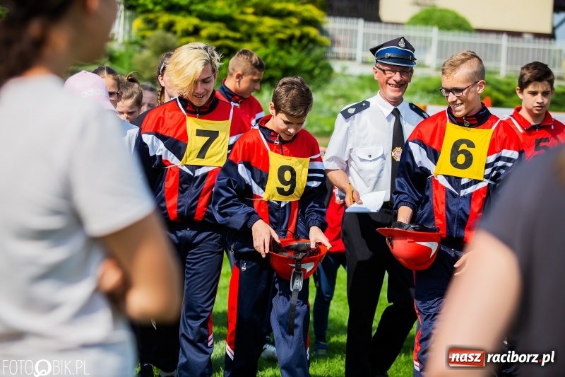 Zdjęcie w galerii na portalu naszraciborz.pl: Trzy razy Krzanowice. Gminne zawody sportowo-pożarnicze w Pietraszynie [FOTO i WIDEO] wiadomości z regionu