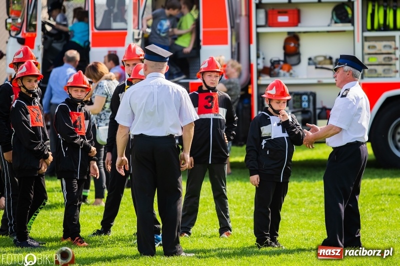 Zdjęcie w galerii na portalu naszraciborz.pl: Trzy razy Krzanowice. Gminne zawody sportowo-pożarnicze w Pietraszynie [FOTO i WIDEO] wiadomości z regionu