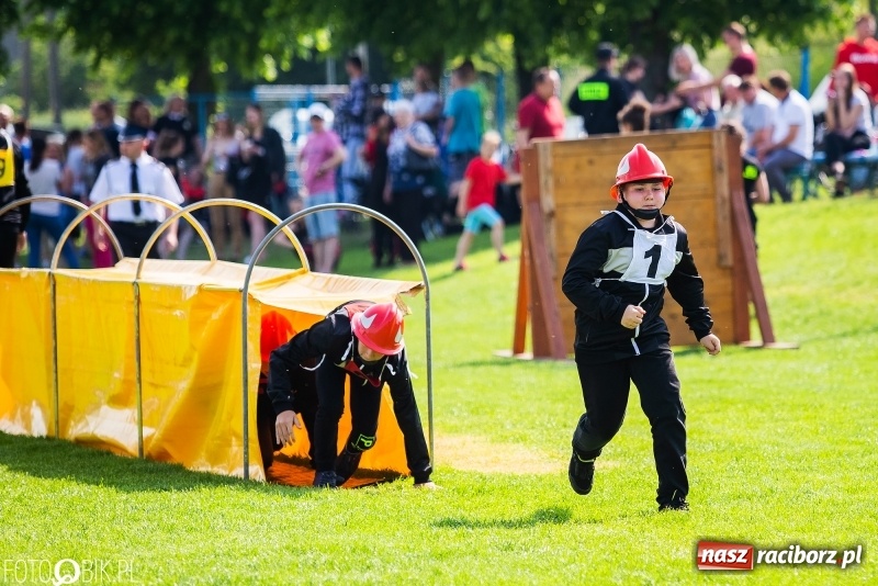 Zdjęcie w galerii na portalu naszraciborz.pl: Trzy razy Krzanowice. Gminne zawody sportowo-pożarnicze w Pietraszynie [FOTO i WIDEO] wiadomości z regionu