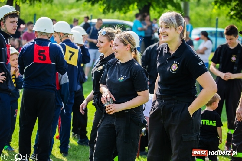 Zdjęcie w galerii na portalu naszraciborz.pl: Trzy razy Krzanowice. Gminne zawody sportowo-pożarnicze w Pietraszynie [FOTO i WIDEO] wiadomości z regionu