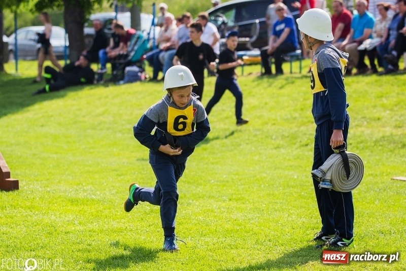 Zdjęcie w galerii na portalu naszraciborz.pl: Trzy razy Krzanowice. Gminne zawody sportowo-pożarnicze w Pietraszynie [FOTO i WIDEO] wiadomości z regionu
