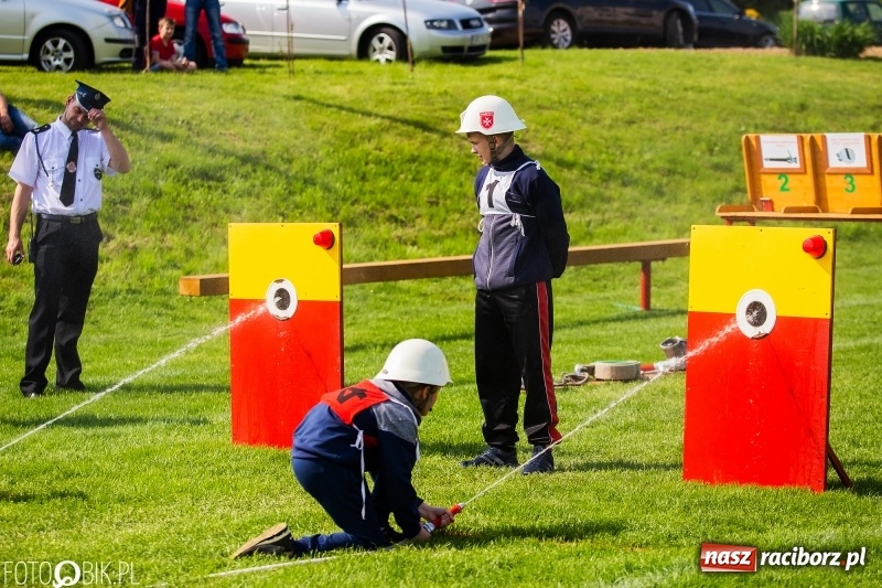 Zdjęcie w galerii na portalu naszraciborz.pl: Trzy razy Krzanowice. Gminne zawody sportowo-pożarnicze w Pietraszynie [FOTO i WIDEO] wiadomości z regionu
