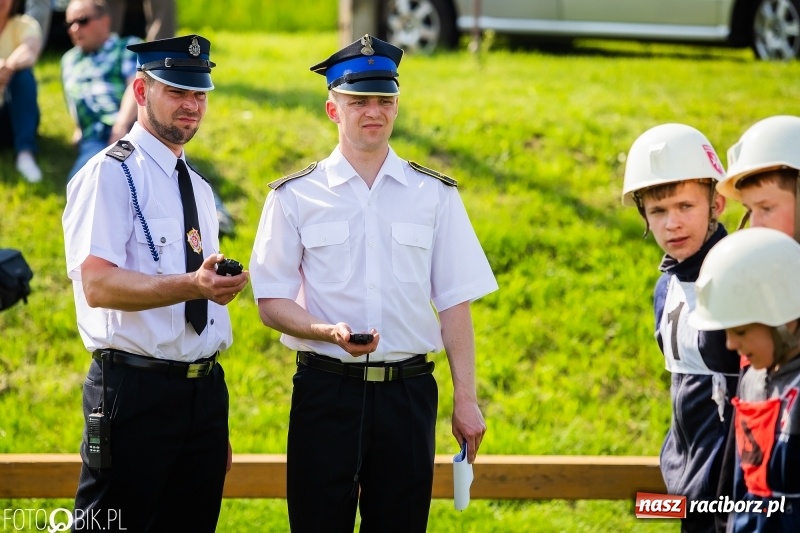 Zdjęcie w galerii na portalu naszraciborz.pl: Trzy razy Krzanowice. Gminne zawody sportowo-pożarnicze w Pietraszynie [FOTO i WIDEO] wiadomości z regionu