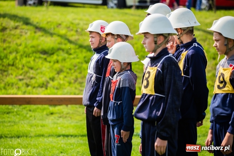 Zdjęcie w galerii na portalu naszraciborz.pl: Trzy razy Krzanowice. Gminne zawody sportowo-pożarnicze w Pietraszynie [FOTO i WIDEO] wiadomości z regionu