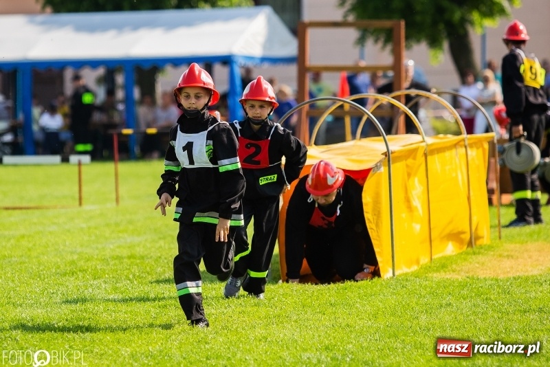 Zdjęcie w galerii na portalu naszraciborz.pl: Trzy razy Krzanowice. Gminne zawody sportowo-pożarnicze w Pietraszynie [FOTO i WIDEO] wiadomości z regionu