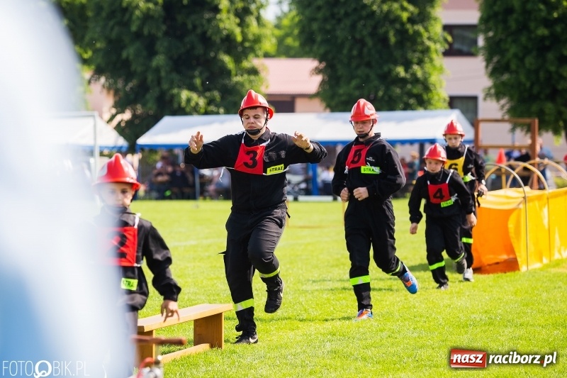 Zdjęcie w galerii na portalu naszraciborz.pl: Trzy razy Krzanowice. Gminne zawody sportowo-pożarnicze w Pietraszynie [FOTO i WIDEO] wiadomości z regionu