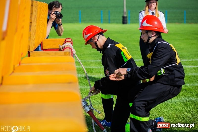Zdjęcie w galerii na portalu naszraciborz.pl: Trzy razy Krzanowice. Gminne zawody sportowo-pożarnicze w Pietraszynie [FOTO i WIDEO] wiadomości z regionu
