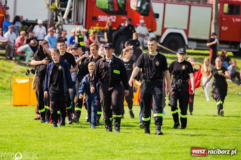Zdjęcie w galerii na portalu naszraciborz.pl: Trzy razy Krzanowice. Gminne zawody sportowo-pożarnicze w Pietraszynie [FOTO i WIDEO] wiadomości z regionu