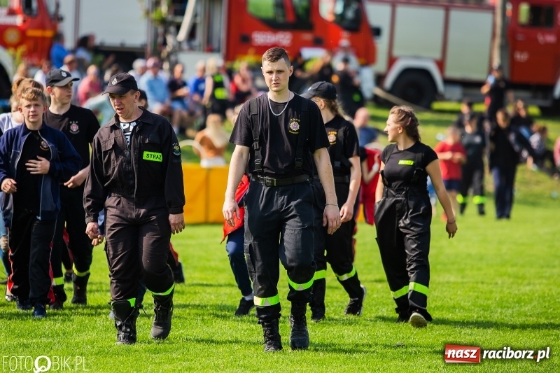 Zdjęcie w galerii na portalu naszraciborz.pl: Trzy razy Krzanowice. Gminne zawody sportowo-pożarnicze w Pietraszynie [FOTO i WIDEO] wiadomości z regionu