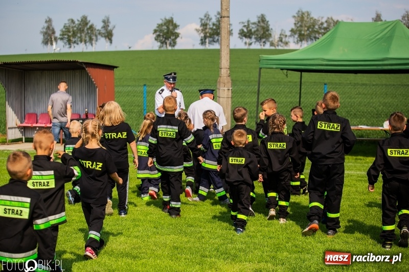 Zdjęcie w galerii na portalu naszraciborz.pl: Trzy razy Krzanowice. Gminne zawody sportowo-pożarnicze w Pietraszynie [FOTO i WIDEO] wiadomości z regionu