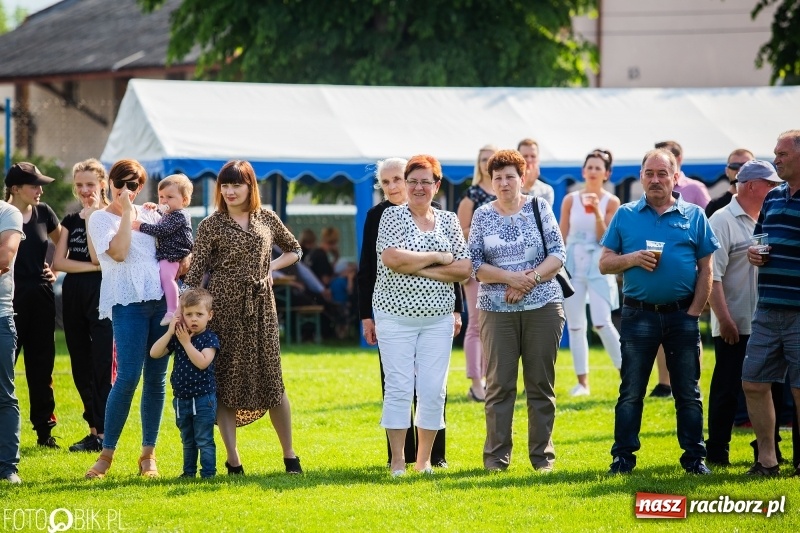 Zdjęcie w galerii na portalu naszraciborz.pl: Trzy razy Krzanowice. Gminne zawody sportowo-pożarnicze w Pietraszynie [FOTO i WIDEO] wiadomości z regionu