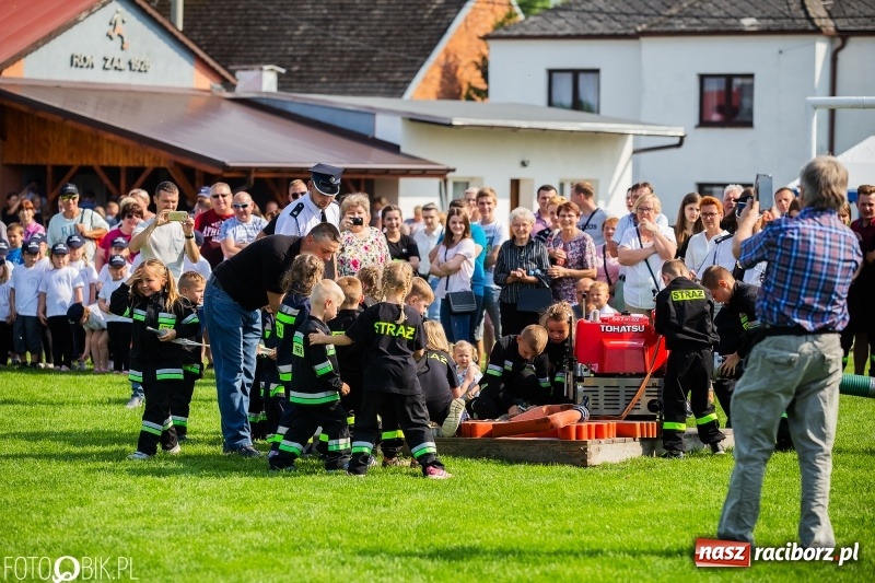 Zdjęcie w galerii na portalu naszraciborz.pl: Trzy razy Krzanowice. Gminne zawody sportowo-pożarnicze w Pietraszynie [FOTO i WIDEO] wiadomości z regionu