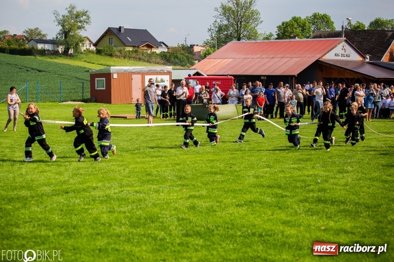 Zdjęcie w galerii na portalu naszraciborz.pl: Trzy razy Krzanowice. Gminne zawody sportowo-pożarnicze w Pietraszynie [FOTO i WIDEO] wiadomości z regionu