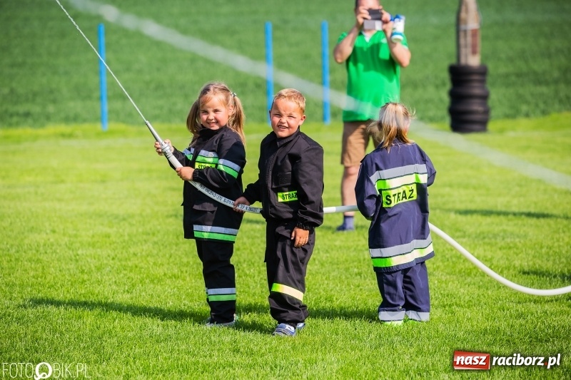 Zdjęcie w galerii na portalu naszraciborz.pl: Trzy razy Krzanowice. Gminne zawody sportowo-pożarnicze w Pietraszynie [FOTO i WIDEO] wiadomości z regionu