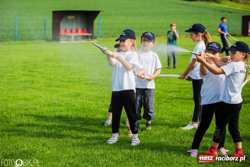 Zdjęcie w galerii na portalu naszraciborz.pl: Trzy razy Krzanowice. Gminne zawody sportowo-pożarnicze w Pietraszynie [FOTO i WIDEO] wiadomości z regionu