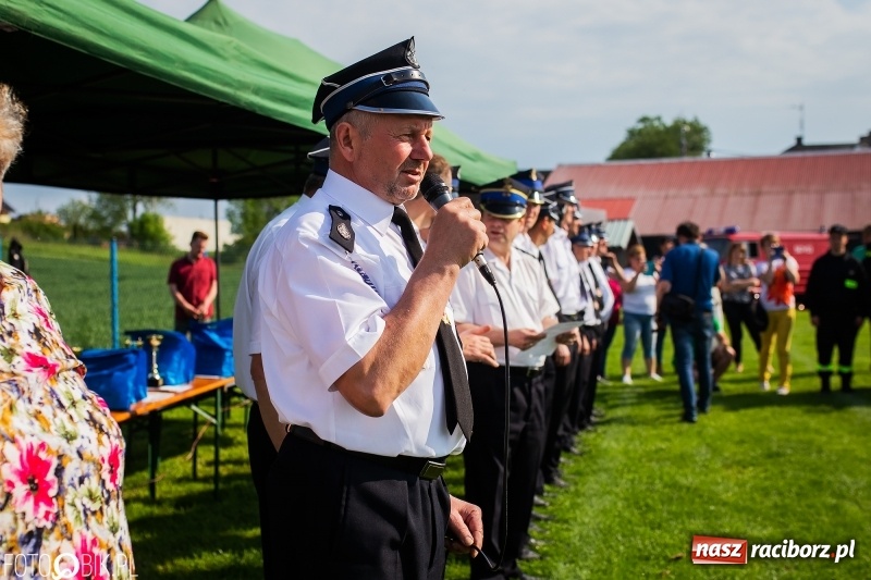 Zdjęcie w galerii na portalu naszraciborz.pl: Trzy razy Krzanowice. Gminne zawody sportowo-pożarnicze w Pietraszynie [FOTO i WIDEO] wiadomości z regionu