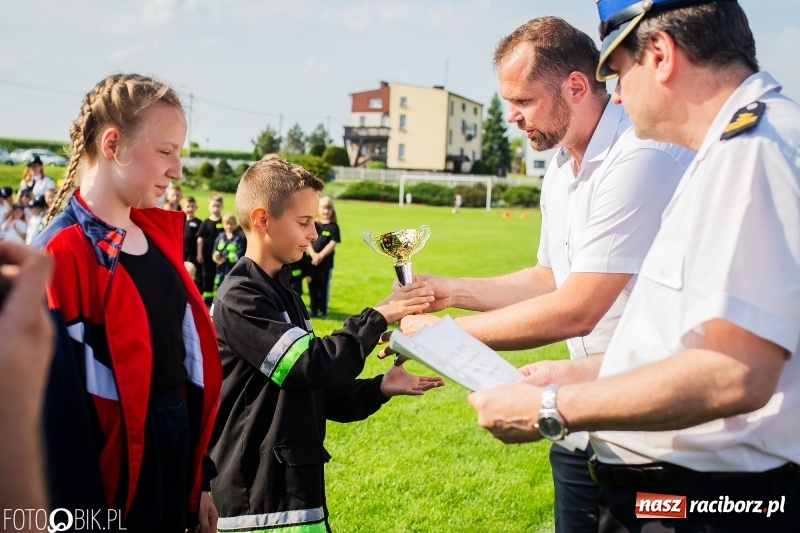 Zdjęcie w galerii na portalu naszraciborz.pl: Trzy razy Krzanowice. Gminne zawody sportowo-pożarnicze w Pietraszynie [FOTO i WIDEO] wiadomości z regionu