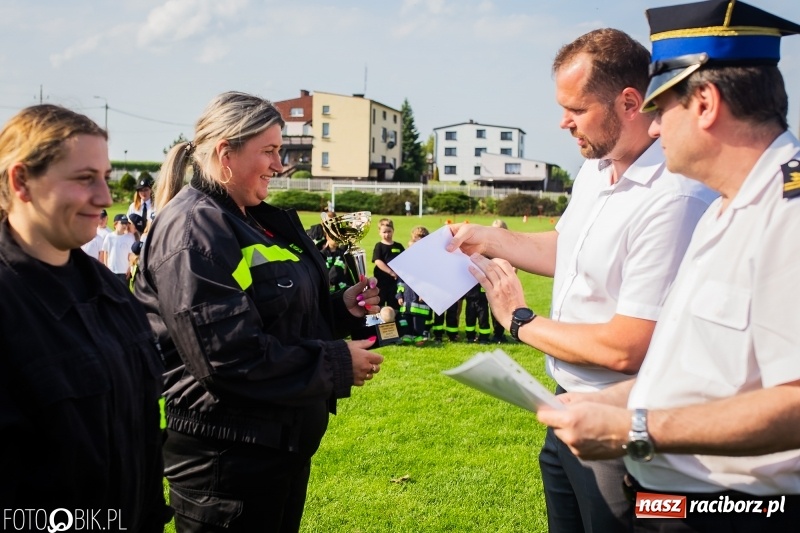 Zdjęcie w galerii na portalu naszraciborz.pl: Trzy razy Krzanowice. Gminne zawody sportowo-pożarnicze w Pietraszynie [FOTO i WIDEO] wiadomości z regionu