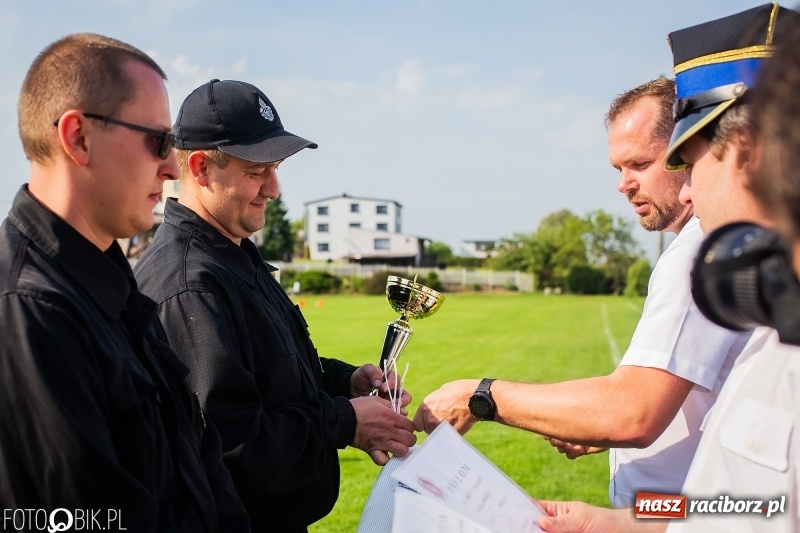 Zdjęcie w galerii na portalu naszraciborz.pl: Trzy razy Krzanowice. Gminne zawody sportowo-pożarnicze w Pietraszynie [FOTO i WIDEO] wiadomości z regionu