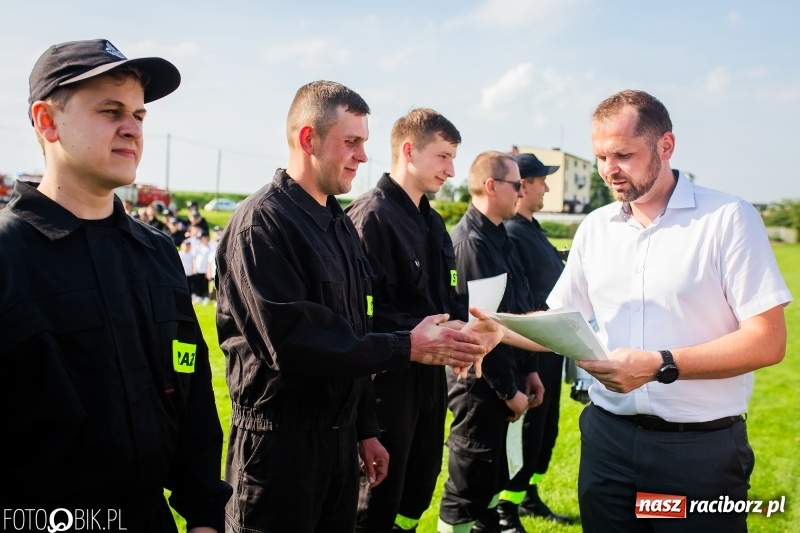 Zdjęcie w galerii na portalu naszraciborz.pl: Trzy razy Krzanowice. Gminne zawody sportowo-pożarnicze w Pietraszynie [FOTO i WIDEO] wiadomości z regionu