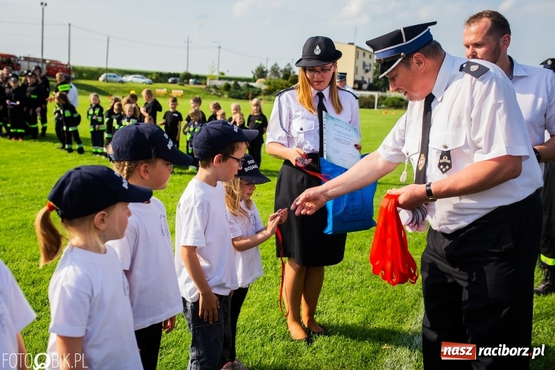 Zdjęcie w galerii na portalu naszraciborz.pl: Trzy razy Krzanowice. Gminne zawody sportowo-pożarnicze w Pietraszynie [FOTO i WIDEO] wiadomości z regionu