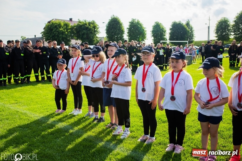 Zdjęcie w galerii na portalu naszraciborz.pl: Trzy razy Krzanowice. Gminne zawody sportowo-pożarnicze w Pietraszynie [FOTO i WIDEO] wiadomości z regionu