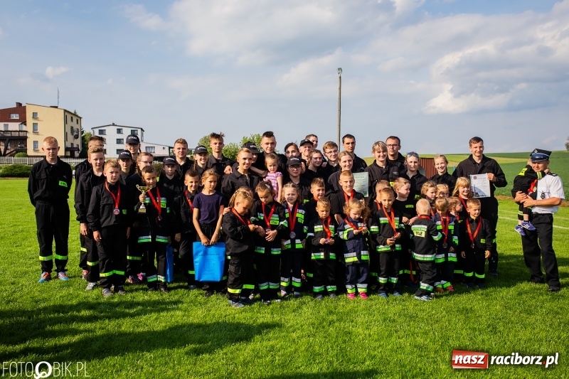 Zdjęcie w galerii na portalu naszraciborz.pl: Trzy razy Krzanowice. Gminne zawody sportowo-pożarnicze w Pietraszynie [FOTO i WIDEO] wiadomości z regionu