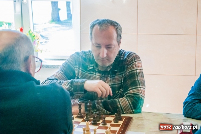 Zdjęcie w galerii na portalu naszraciborz.pl: XV Międzynarodowy Memoriał Szachowy im. Wiesława Hanczarka za nami [FOTO] wiadomości z regionu