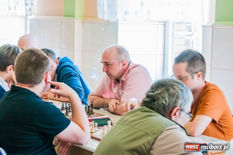 Zdjęcie w galerii na portalu naszraciborz.pl: XV Międzynarodowy Memoriał Szachowy im. Wiesława Hanczarka za nami [FOTO] wiadomości z regionu