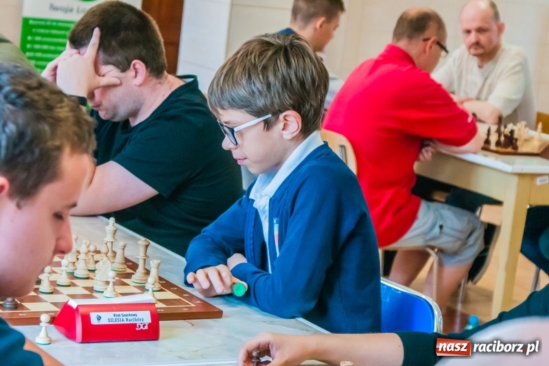 Zdjęcie w galerii na portalu naszraciborz.pl: XV Międzynarodowy Memoriał Szachowy im. Wiesława Hanczarka za nami [FOTO] wiadomości z regionu