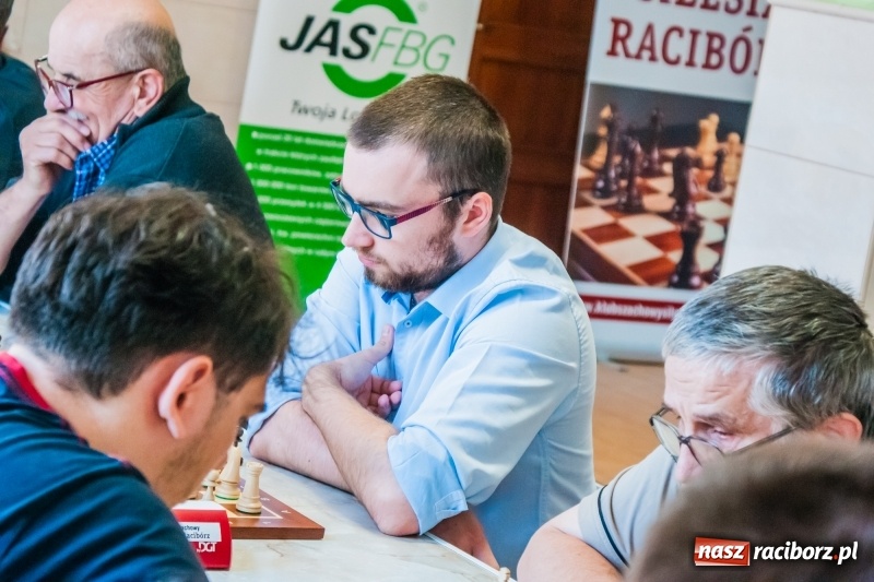 Zdjęcie w galerii na portalu naszraciborz.pl: XV Międzynarodowy Memoriał Szachowy im. Wiesława Hanczarka za nami [FOTO] wiadomości z regionu
