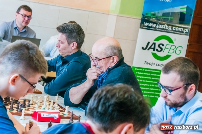 Zdjęcie w galerii na portalu naszraciborz.pl: XV Międzynarodowy Memoriał Szachowy im. Wiesława Hanczarka za nami [FOTO] wiadomości z regionu