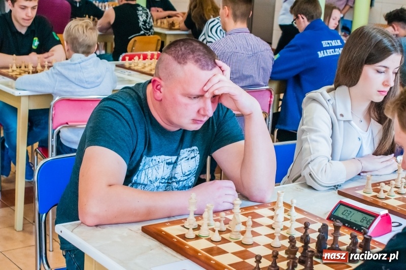 Zdjęcie w galerii na portalu naszraciborz.pl: XV Międzynarodowy Memoriał Szachowy im. Wiesława Hanczarka za nami [FOTO] wiadomości z regionu