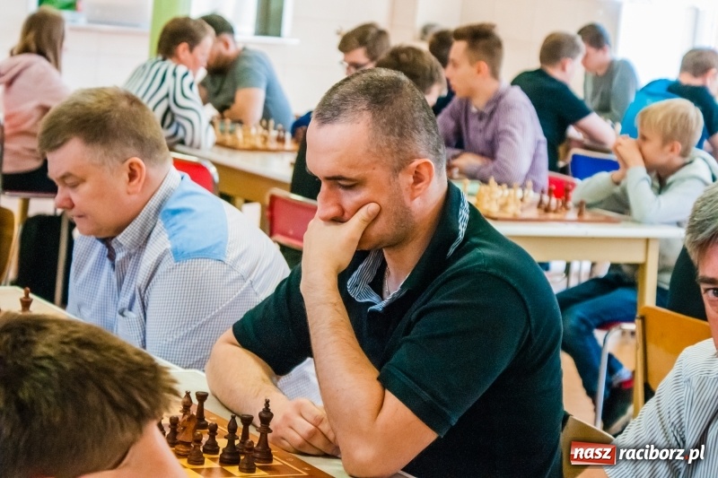 Zdjęcie w galerii na portalu naszraciborz.pl: XV Międzynarodowy Memoriał Szachowy im. Wiesława Hanczarka za nami [FOTO] wiadomości z regionu