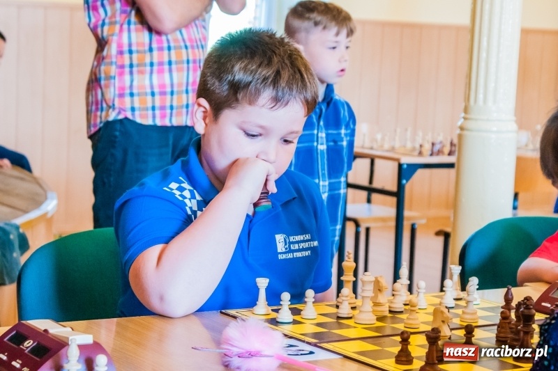 Zdjęcie w galerii na portalu naszraciborz.pl: XV Międzynarodowy Memoriał Szachowy im. Wiesława Hanczarka za nami [FOTO] wiadomości z regionu