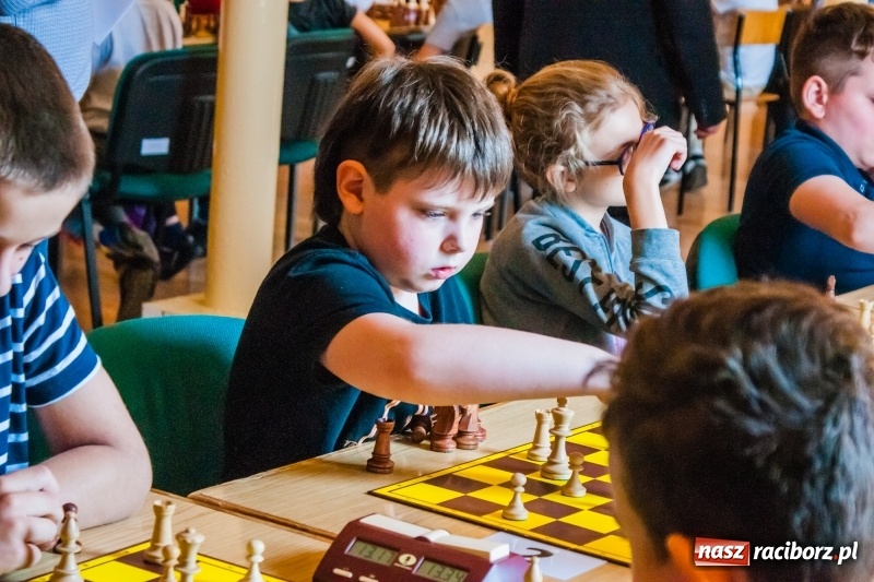 Zdjęcie w galerii na portalu naszraciborz.pl: XV Międzynarodowy Memoriał Szachowy im. Wiesława Hanczarka za nami [FOTO] wiadomości z regionu
