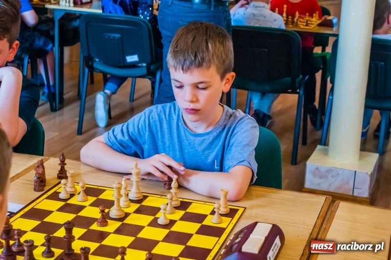 Zdjęcie w galerii na portalu naszraciborz.pl: XV Międzynarodowy Memoriał Szachowy im. Wiesława Hanczarka za nami [FOTO] wiadomości z regionu