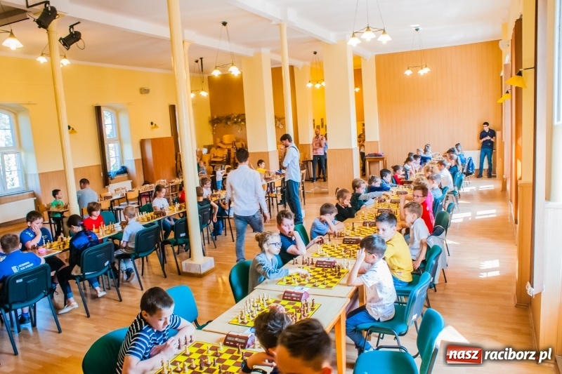Zdjęcie w galerii na portalu naszraciborz.pl: XV Międzynarodowy Memoriał Szachowy im. Wiesława Hanczarka za nami [FOTO] wiadomości z regionu