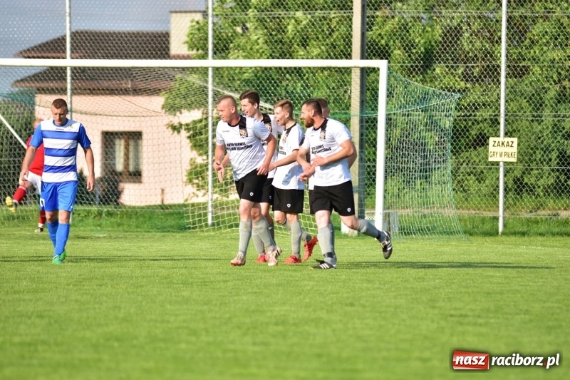 Zdjęcie w galerii na portalu naszraciborz.pl: Wyrównane starcie Kobyli z Zawadą Książęcą [FOTO] wiadomości z regionu