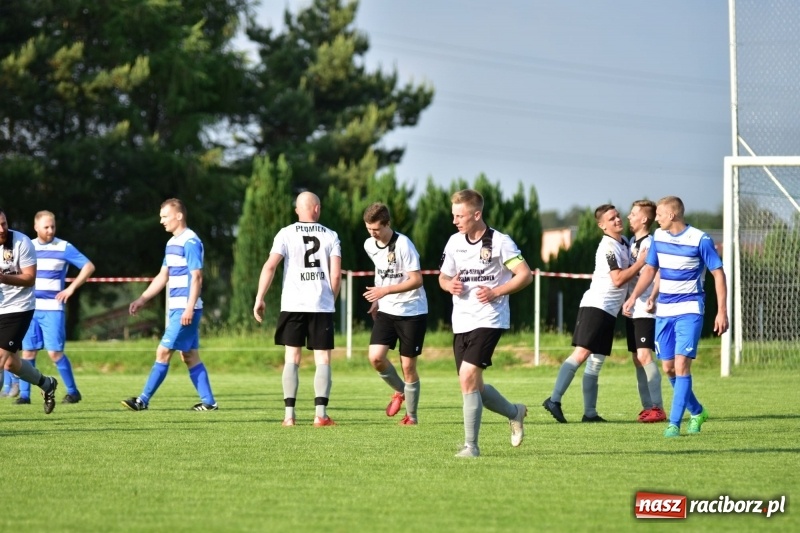 Zdjęcie w galerii na portalu naszraciborz.pl: Wyrównane starcie Kobyli z Zawadą Książęcą [FOTO] wiadomości z regionu